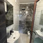 Holiday home панорамна гледка Leshten