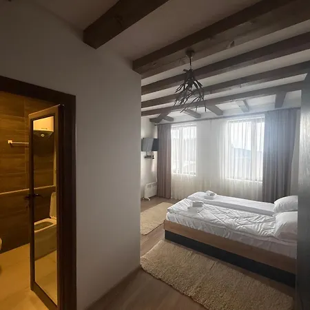 панорамна гледка Holiday home Leshten